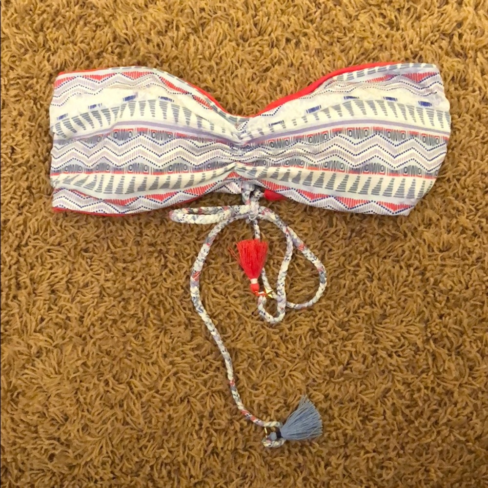 Reversible bikini top